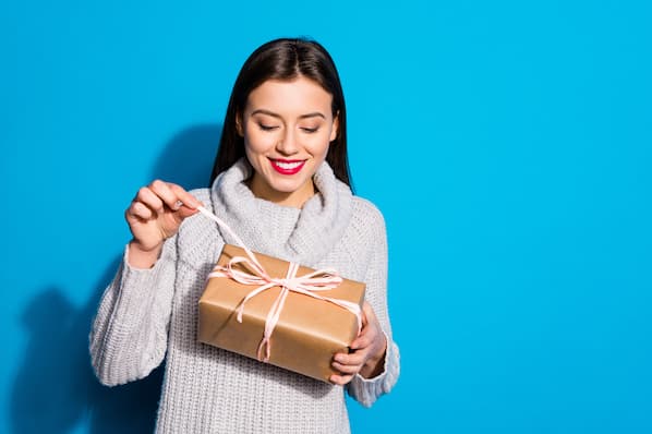 hubspot:-20-holiday-marketing-campaign-examples-+-marketing-tips-for-2021