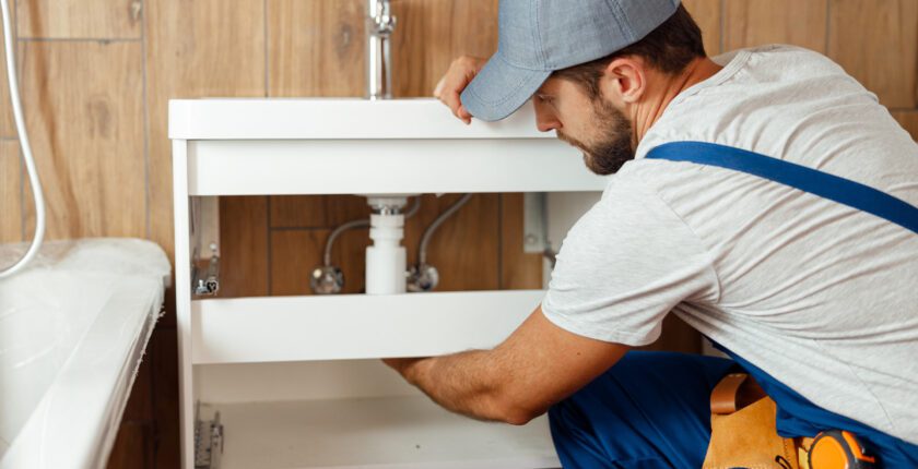 constant-contact:-social-media-for-plumbers:-5-simple-tips-for-success